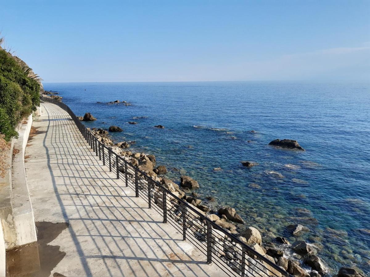 House Libeccio by Holiday World Moneglia Exterior foto